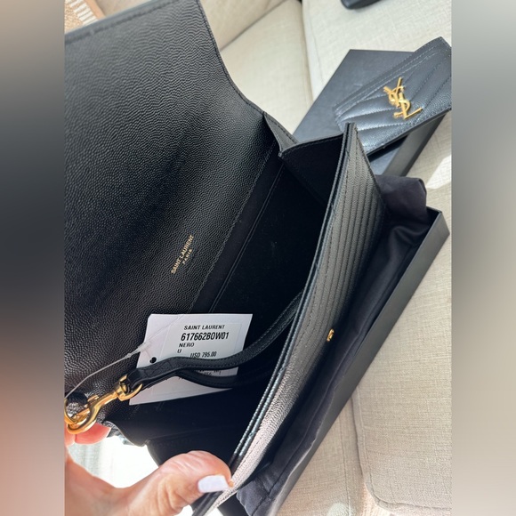 ❌SOLD❌ YSL Cassandre Pouch Clutch - Picture 5 of 9